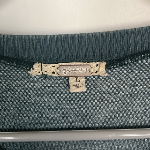 gimmicks by BKE Drop Shoulder Sweatshirt. - Picture 10 of 16